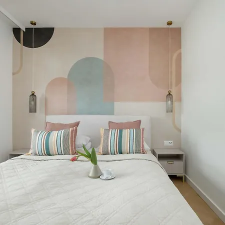 Apartment Kolumba Charming With Balcony & Parking In By Renters