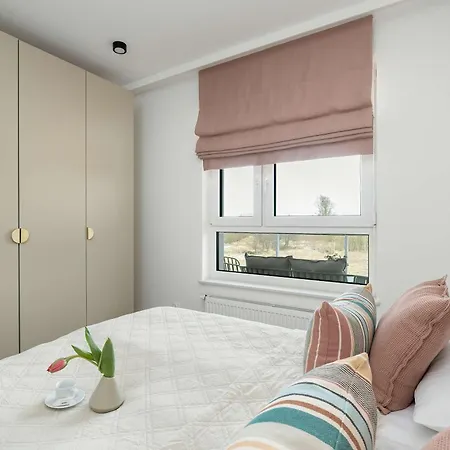 Kolumba Charming With Balcony & Parking In By Renters Apartment
