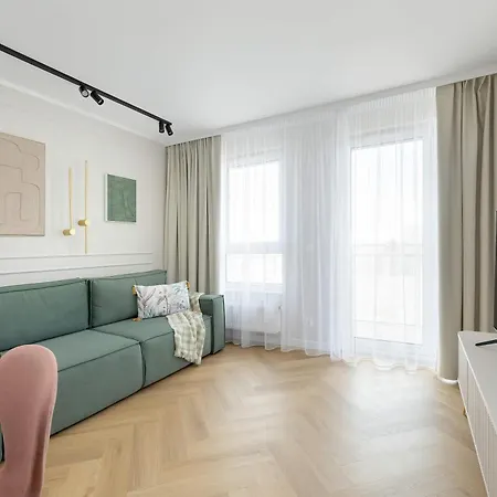 Kolumba Charming With Balcony & Parking In By Renters Apartment Kolobrzeg