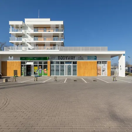 Kolumba Charming With Balcony & Parking In By Renters * Kolobrzeg